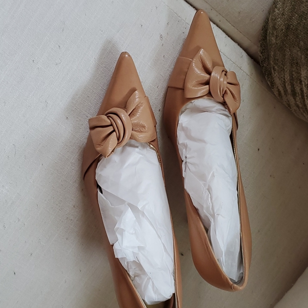 High heel shoes